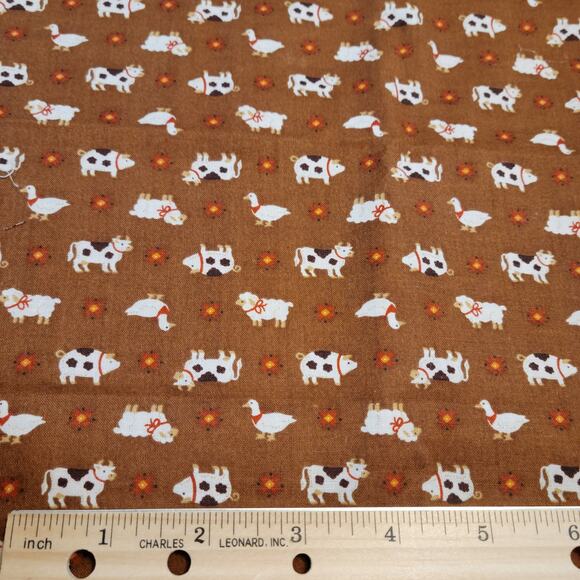 Cotton Fabric Lot 2 Pcs Farm Animal Cow Print & Geo 23x32–14x42" Brown Scraps - Picture 4 of 8
